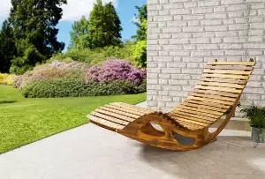 HC Garten & Freizeit Ergonomische Schwungliege Saunaliege aus Akazienholz - FSC® zertifiziert
